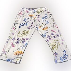 Floral Print White Capri Pants Women